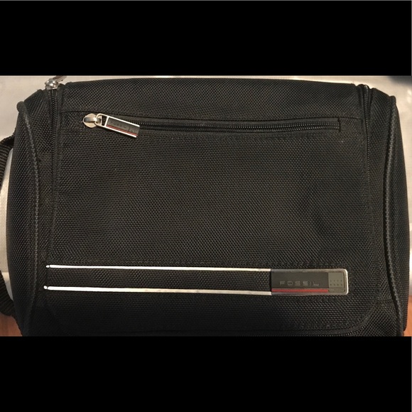 Fossil Other - Men's Fossil Black Travel Bag